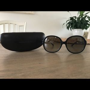 Michael Kors Round sunglasses